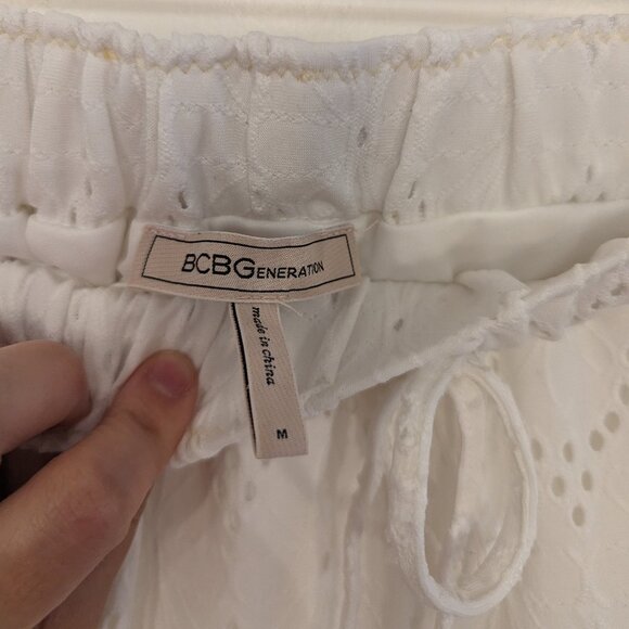 BCBG Generation Flowy Lace Mini Skirt M - Picture 2 of 4